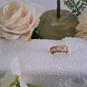 Anel fino infinito cravejados de zirconia