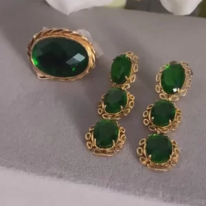 Conjunto anel e brinco cristal esmeralda trabalhado laterais