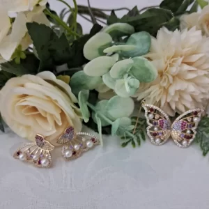 Conjunto Colar e brinco borboleta grande cravejado em mini zirconias
